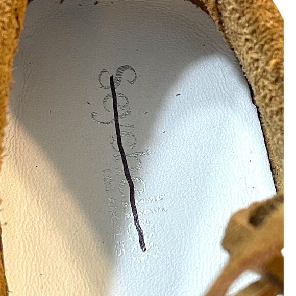 Seychelles Kipper Suede Boat Shoe in Tan Size 8 New in Box - Picture 10 of 11